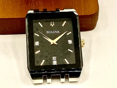 Bulova 98D153 Reloj Hombre Diamantes Cuarzo 30mm Roto CHIPADO PARA REPUESTOS Foto 1 de 4