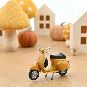 Norev Vespa Piaggio 50 R / 50R Bj. 1969 Positano Gelb Roller 1:18 Art. 182080 - Bild 1 von 3