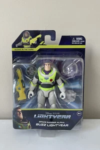 Space Ranger Alpha Buzz Glow In The Dark Figure Lightyear Movie 2022 New - Picture 1 of 2