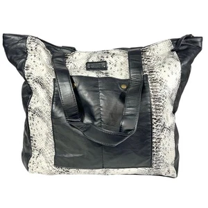 Vans Snakeskin Shoulder Bag Purse Large Tote White Black Zipper Handbag New - Picture 1 of 12