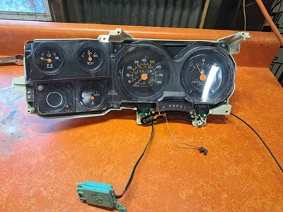 Chevrolet GMC K10 K20 K30 1973-1989 camioneta Suburban K5 Blazer velocímetro clúster Foto 1 de 4