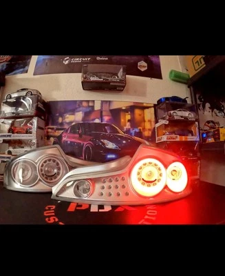 Luces traseras Infiniti G35 cupé 2003-2005 Foto 1 de 4