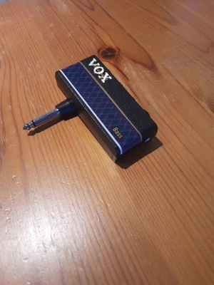 Vox amPlug 2 Bass Guitar Headphone Amplifier - Image 1 of 3