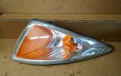 Luz de señalización lateral del conductor Chevrolet Cavalier 2000-2002  Foto 1 de 2