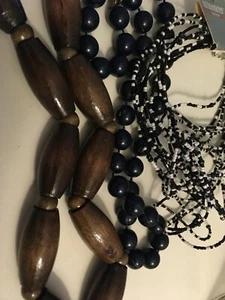 Lote de tres collar grueso vintage Estate cuentas de madera, cuentas negras, cuentas de semillas - Imagen 1 de 4