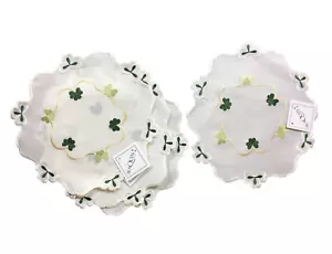 Paquete de 4 tapetes de trébol con patrón de hojas bordadas de lino de mesa tradicional Doyley - Imagen 1 de 15