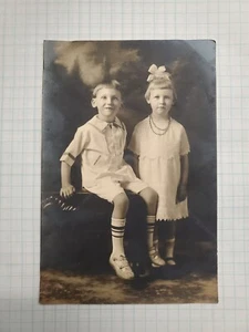 HISTORIA DE ESTADOS UNIDOS FAMILIA SOMMERFELD FREDA & PAUL NIÑO Y NIÑA BLUE HILL NEBRASKA ANTIGUO - Imagen 1 de 4