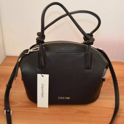 Cartera de mano negra con logotipo de firma bidireccional CALVIN KLEIN asa superior bandolera correa Foto 1 de 4