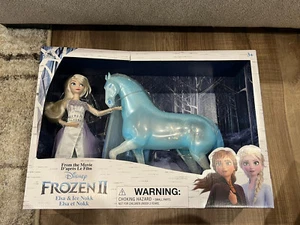 Disney Store Frozen 2 Elsa und Ice Nokk Figur Puppe Pferd Zauberwald - Bild 1 von 7