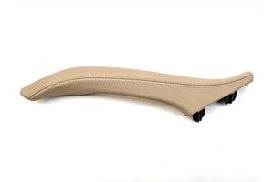 BMW F10 SERIE 5 PUERTA DELANTERA O TRASERA MANIJA DERECHA BEIGE GENUINO CUERO - Imagen 1 de 3
