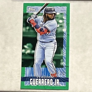 2023 Topps RIP Exclusive Mini Vladimir Guerrero 1/15, 2021 Blue Foil, Lime Prizm - Picture 1 of 7