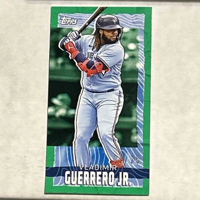 2023 Topps RIP Exclusive Mini Vladimir Guerrero 1/15, 2021 Blue Foil, Lime Prizm - Image 1 of 4