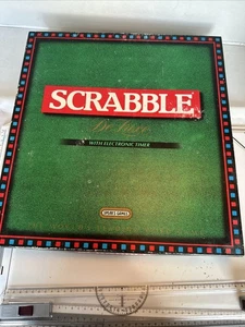 Scrabble Deluxe Plattenspieler Board & Timer - Bild 1 von 7