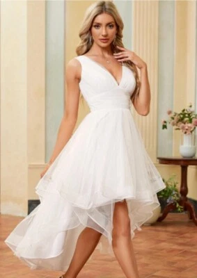 Wedding dress gorgeous, stylish, half leg open with tail, elegant - Image 1 of 3
