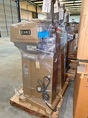 Proyector de sonido EIKI EX-6120 16 mm Sound Opt/Mag con garantía de xenón de 1000 vatios Foto 1 de 4