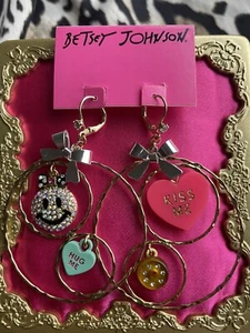 Betsey Johnson Vintage Candyland Candy Heart Happy Face KISS ME Hoop Earrings - Picture 1 of 4