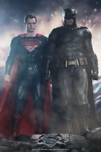 Hot Toys Batman vs Superman : Superman and Batman - Foto 1 di 6