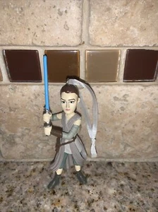 Hallmark 2018 Disney Star Wars Rey Christmas Ornament 4" Figure #0912 - Picture 1 of 7