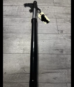 2014-2016 14 15 16 YAMAHA FZ09 MT09 FORK LEFT SLIGHTLY BENT - Picture 1 of 14