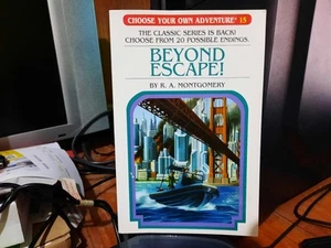 Choose Your Own Adventure - Book 15 - Beyond Escape - Picture 1 of 2
