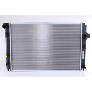 Nuevo radiador compatible con Toyota Prius C Four 1640021330 1640021331 - Imagen 1 de 3