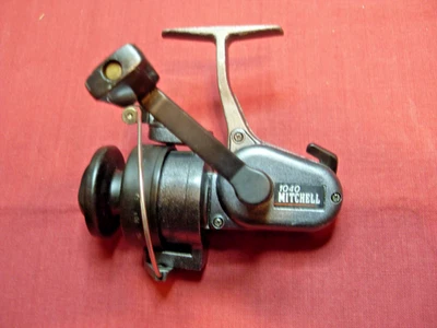 Molinete giratório Mitchell #1040 - Imagem 1 de 3