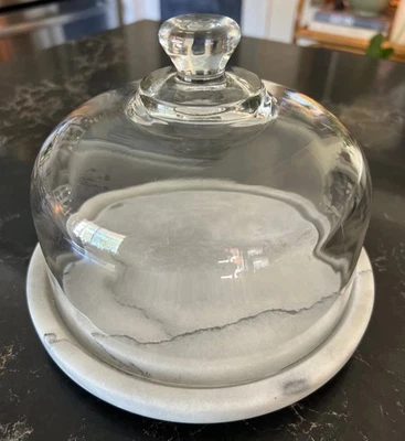 Tablero/plato de queso de mármol con cúpula de vidrio transparente/carcutería Cloche Foto 1 de 4