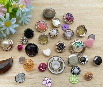 Assorted Gem Stone Crystal Bead Button Arts Craft Sewing Buttons Knitting Lots - Image 1 of 4