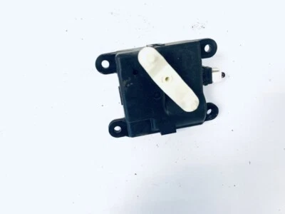 Subaru Impreza 2000 Heater Vent Flap Control Actuator Motor 3b6003 #1253299-56 - Image 1 of 4