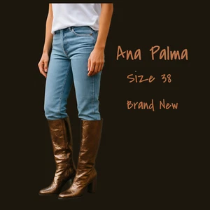 Ana Palma Bronce Cuero Metálico Botas Hasta la Rodilla Talla 38 EUR Nuevas - Imagen 1 de 3
