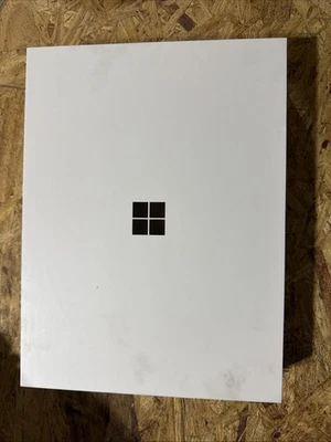 Microsoft Surface Laptop 7th 13.8" TS Snapdragon X Elite ZGP-00001 - 16gb/512gb - Image 1 of 4