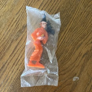 Vintage Halloween Witch Plastic Cake Topper Orange w/ Black Bat 5.25" 1970s - Picture 1 of 2