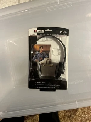 Auriculares estéreo Labtec C-110 Deluxe nuevos sin usar. Foto 1 de 3