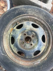 TRIUMPH SPITFIRE 14 INCH WHEEL - Picture 1 of 4