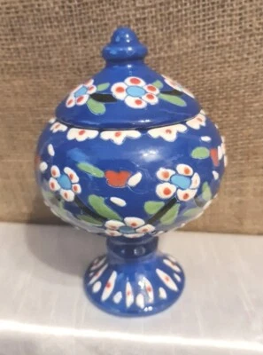 Gumus Gini...Kutahya Turkish Pottery Lidded Sweet Dish  EXC COND - Image 1 of 4