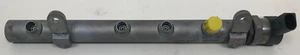 Mercedes-Benz Kraftstoffverteiler links A6420702495 OM642 - Bild 1 von 7