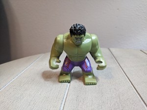 Lego Hulk Minifigure Big Figure Marvel Avengers Age of Ultron 76031