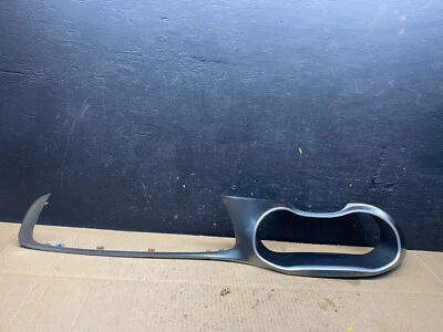 Chrysler Pacifica 2017 a 2020 velocímetro delantero racimo bisel moldura OEM M8251 DG Foto 1 de 4