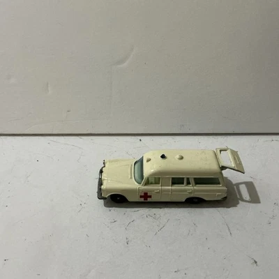 Ambulancia Mercedes Benz Lesney vintage Matchbox serie #3 blanca hecha en Inglaterra Foto 1 de 4