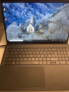 DELL VOSTRO 15 3510 15.6" INTEL 11th i7-1165G7 2,80GHz 16GB RAM 512GB WIN 10 !! - Picture 1 of 13