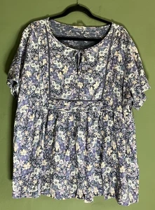Lucky Brand Übergröße 2X Blumendruck Babydoll Oberteil Pin Biesen Schlitz Ausschnitt - Bild 1 von 4