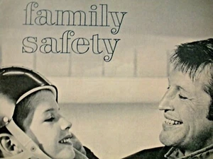 Vintage Family Safety Magazine,Winter 1971-72,Chicago Blackhawks,Plastic Armor - Picture 1 of 3