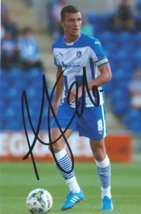 COLCHESTER: ALEX GILBEY SIGNED 6x4 ACTION PHOTO+COA - Picture 1 of 1