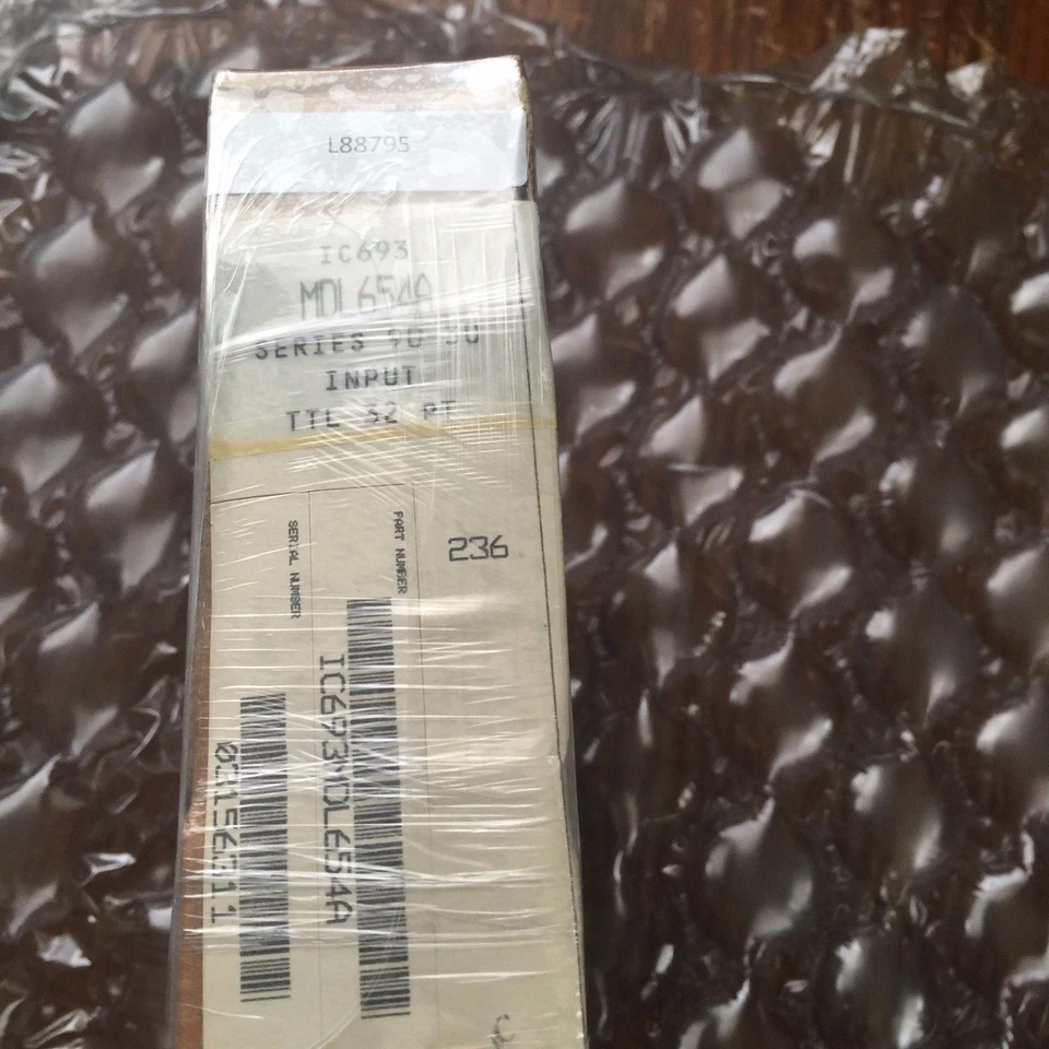 GE Fanuc IC693MDL654A Input Module TTL 32PT 5/24VDC Pos/Neg Logic New - Image 1 of 1