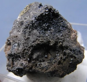 EMATITE (HE5) Minerale di Eifel, Germania (in scatola acrilica trasparente) - Foto 1 di 5