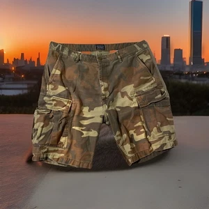 Levi’s Men's Vintage Camo Cargo Shorts 36 Y2K Baggy Distressed Camouflage - Picture 1 of 5