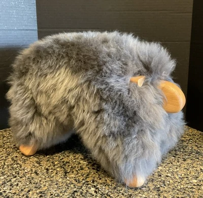 REPOSAPIÉS SHEEPPALS BANCO PELO LARGO PIEL DE OVEJA VASHON ISLAND WA. HECHO POR ARTISTA Foto 1 de 4