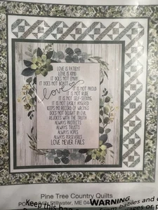 Kit de edredón de telas QT Love Never Fails 52x58 verde floral pino país - Imagen 1 de 6
