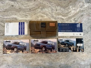 05 Jeep Liberty Owners Manual Set With Case - Foto 1 di 1