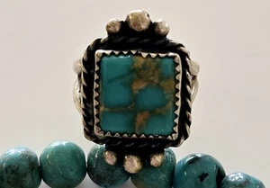 Harvey Era Vintage Old Pawn NAVAJO Sterling & Green Turquoise Ring SZ 6 1/2 - Picture 1 of 9